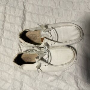 Hey Dude woman’s White Casual Shoes